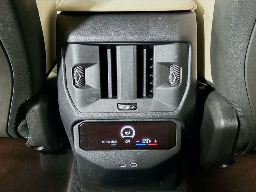 2025 BMW X3 - Image 24