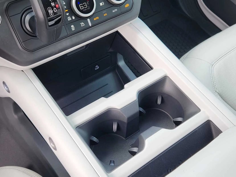 2026 LAND ROVER Defender 130 - Image 20
