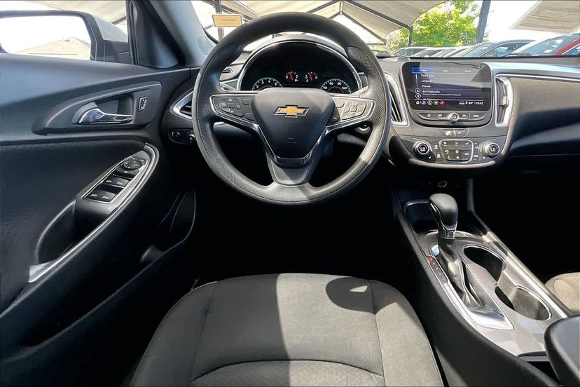 2021 Chevrolet Malibu - Image 6