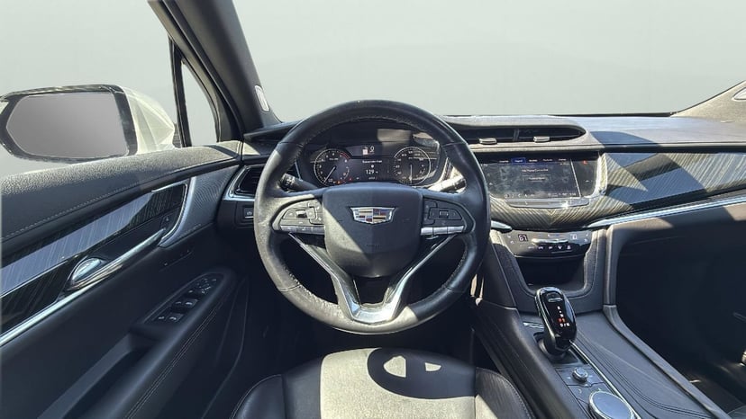 2021 Cadillac XT6 - Image 11