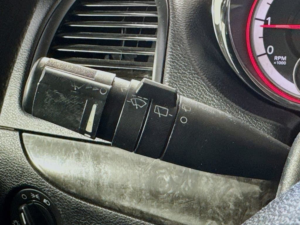 2012 DODGE Grand - Image 13