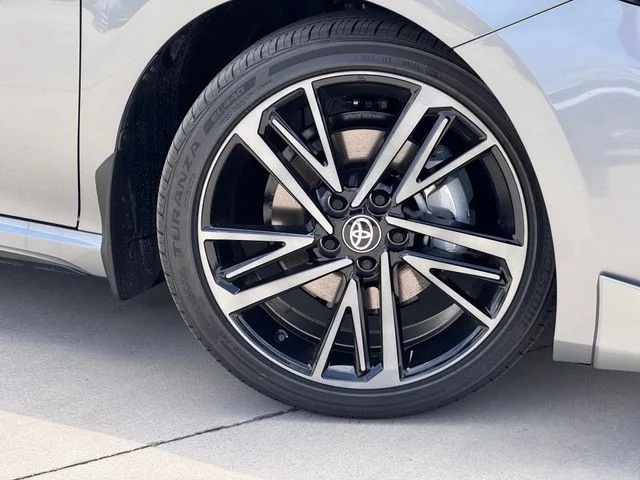 2026 Toyota Camry - Image 2