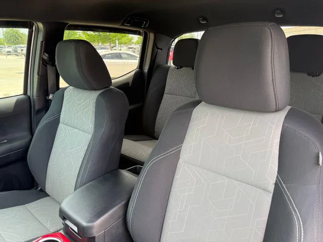 2020 Toyota Tacoma - Image 40