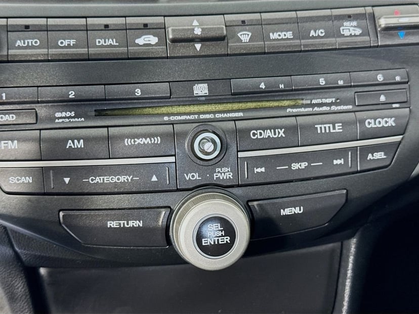 2009 Honda Accord - Image 15