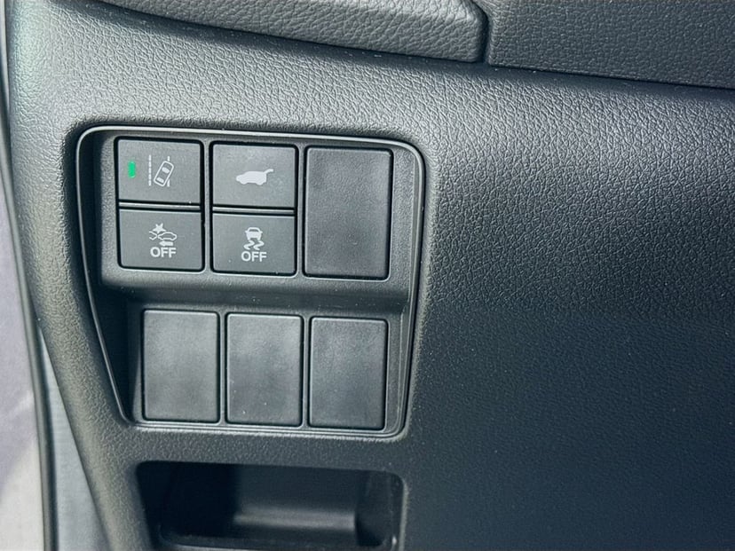 2020 Honda CR-V - Image 11