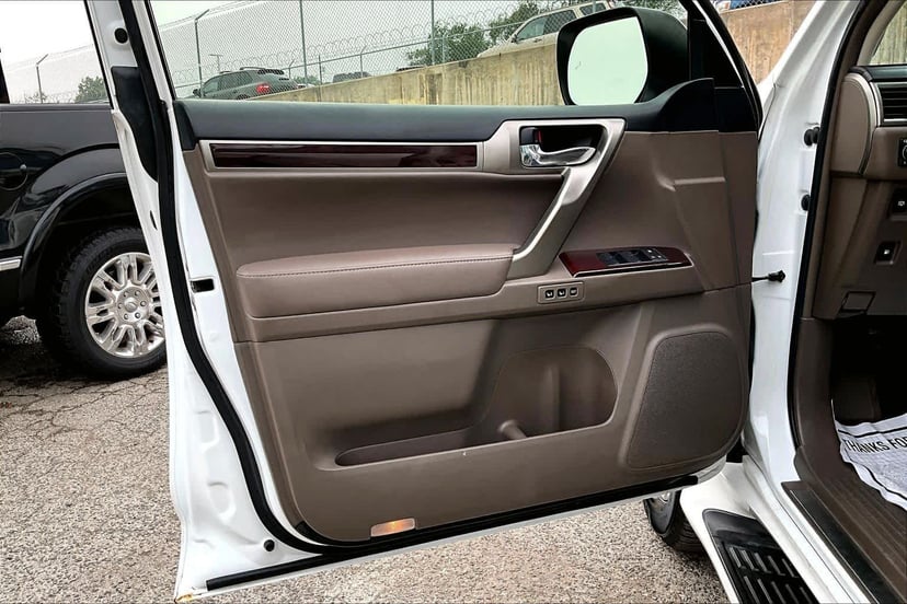 2015 Lexus GX 460 - Image 20