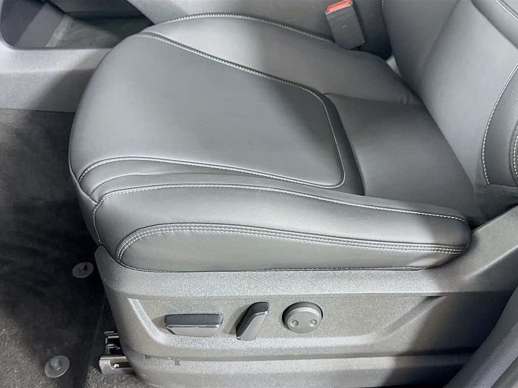 2026 INFINITI QX80 - Image 24