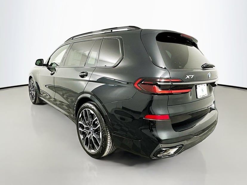 2026 BMW X7 - Image 7