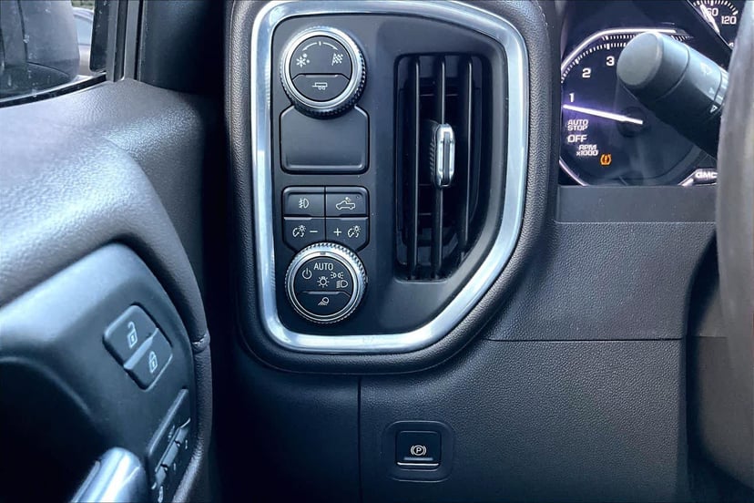 2019 GMC Sierra 1500 - Image 33