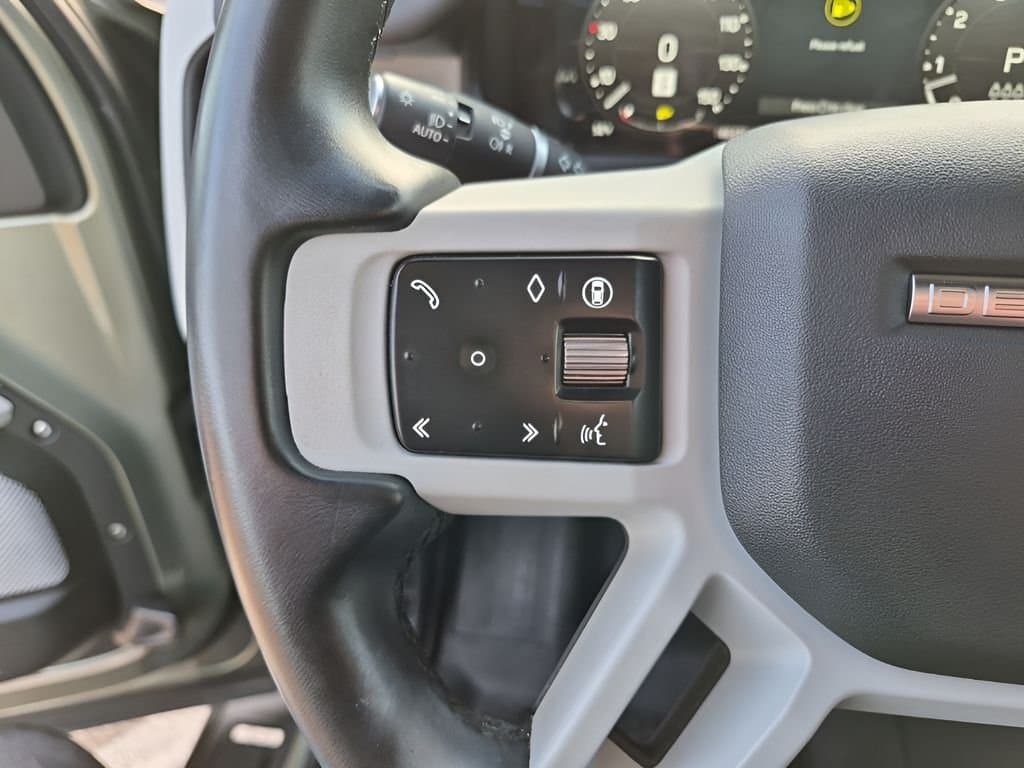 2024 Land Rover Defender 130 - Image 33