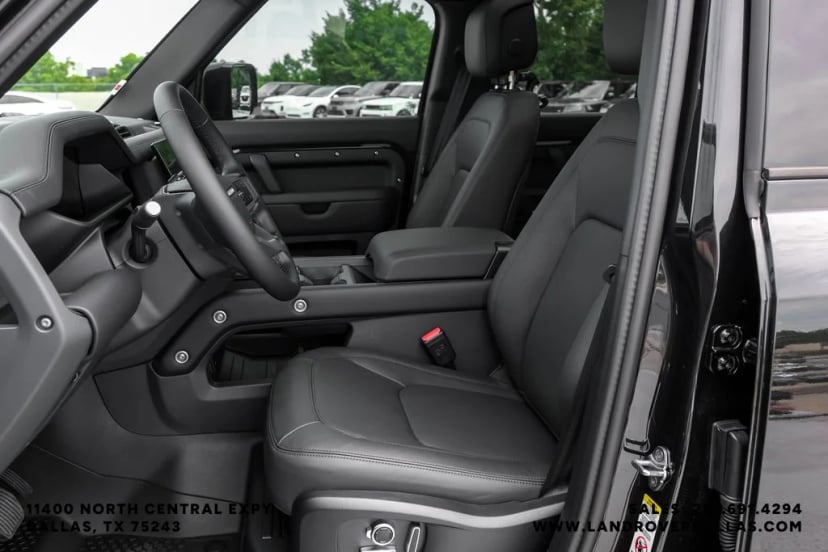 2026 Land Rover Defender 130 - Image 29