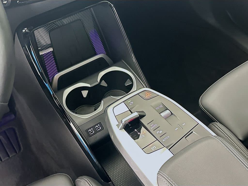 2024 BMW X1 - Image 17