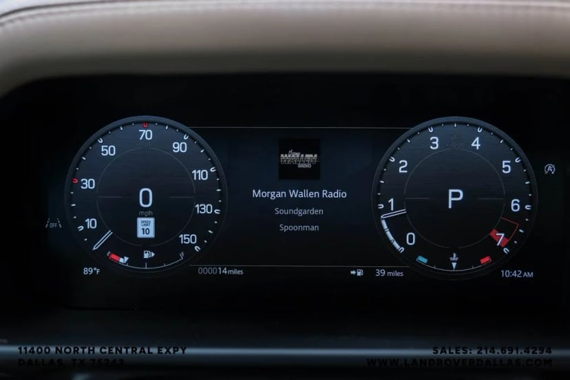 2026 Land Rover Defender 110 - Image 18