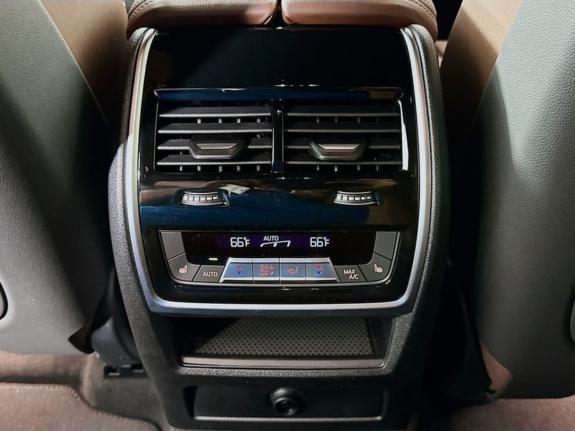 2026 BMW X6 - Image 18