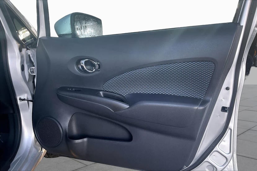 2017 Nissan Versa Note - Image 23