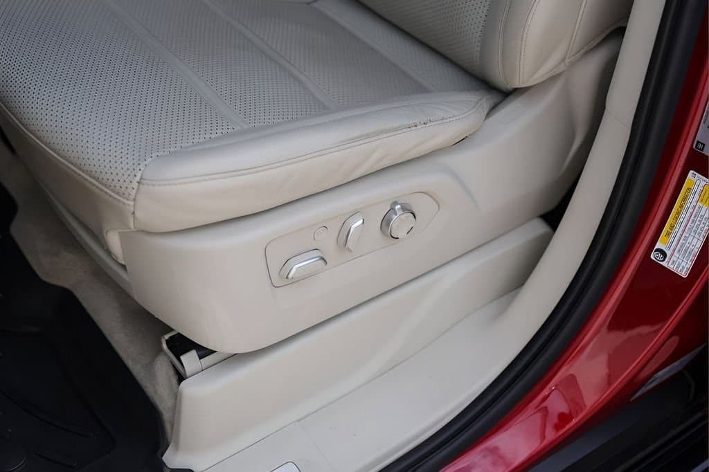 2021 Cadillac Escalade - Image 8