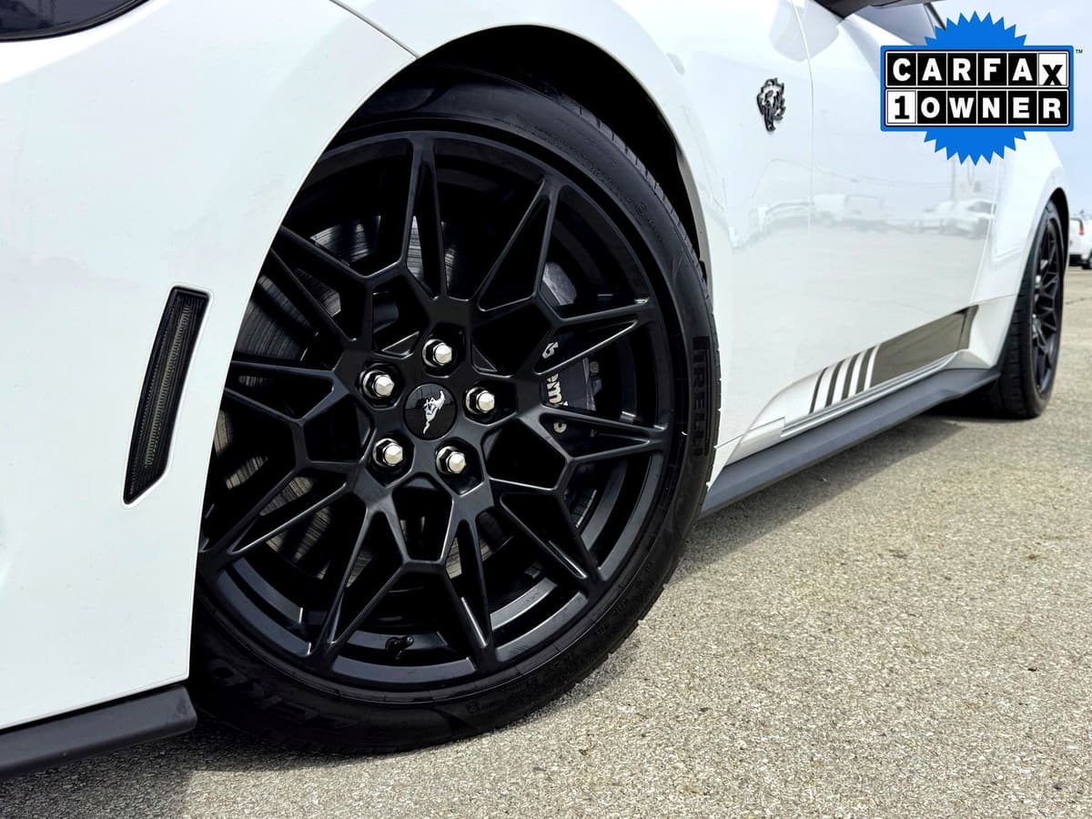 2024 Ford Mustang - Image 2