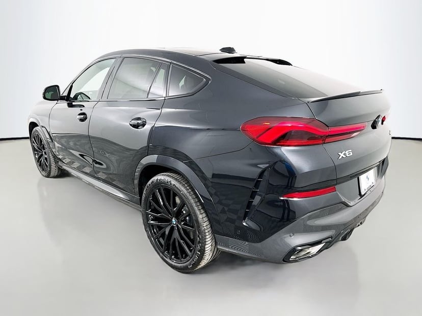 2027 BMW X6 - Image 7