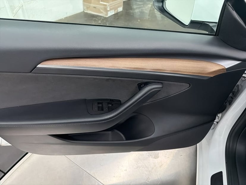 2022 Tesla Model 3 - Image 12