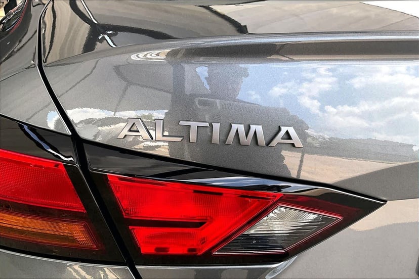 2025 Nissan Altima - Image 10