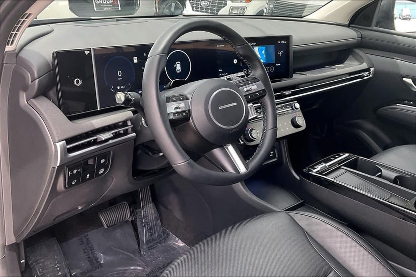 2025 Hyundai Tucson Hybrid - Image 18