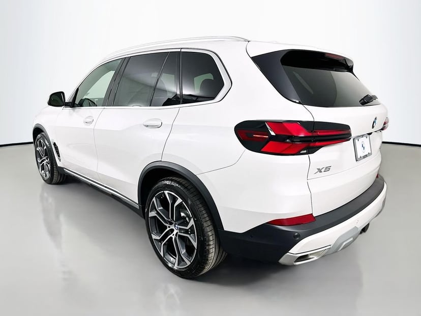2026 BMW X5 - Image 7