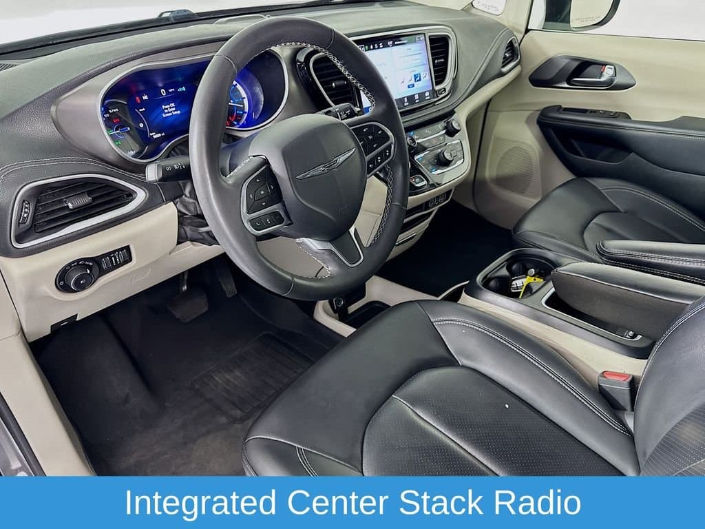 2023 CHRYSLER Pacifica - Image 11