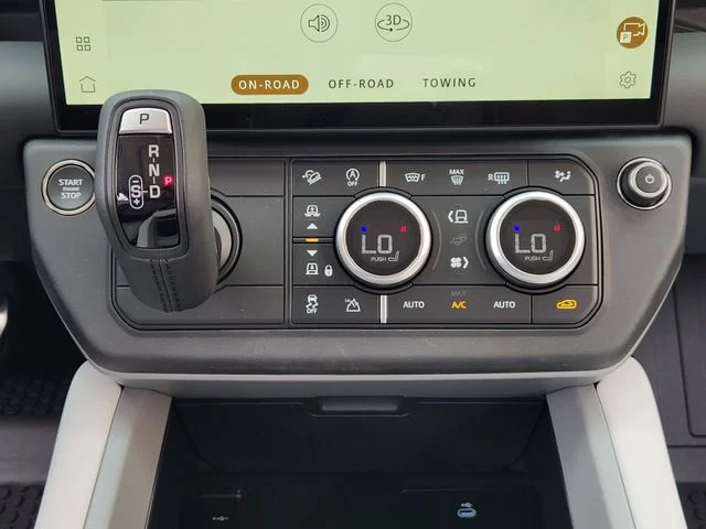 2026 Land Rover Defender 130 - Image 18