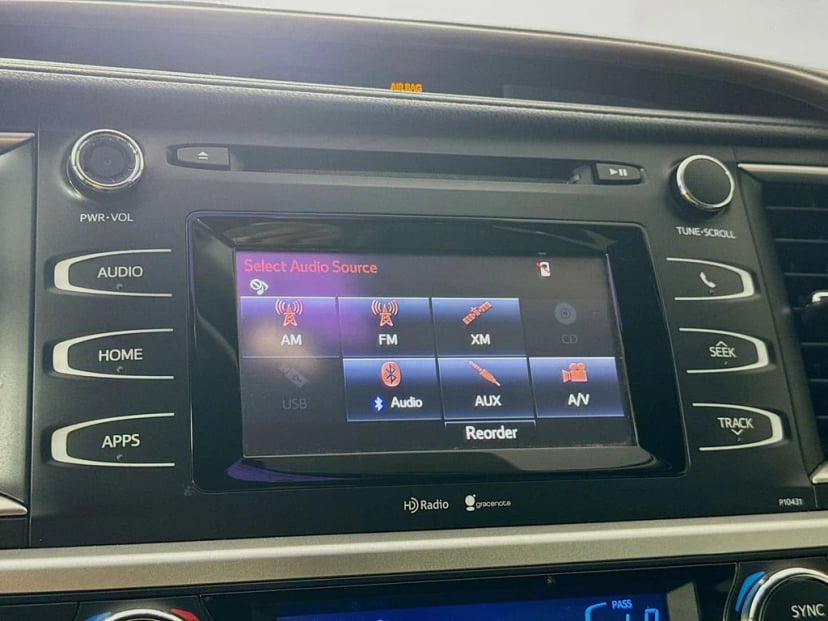 2014 Toyota Highlander - Image 16