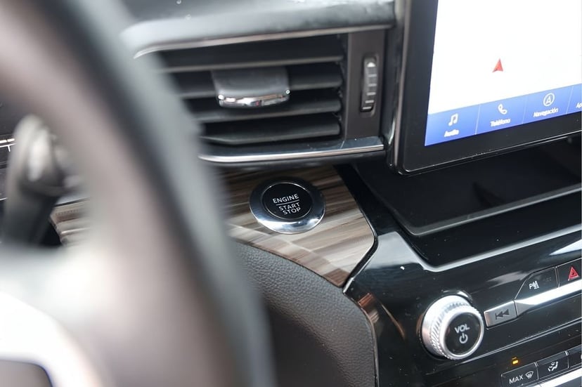 2023 Ford Explorer - Image 21