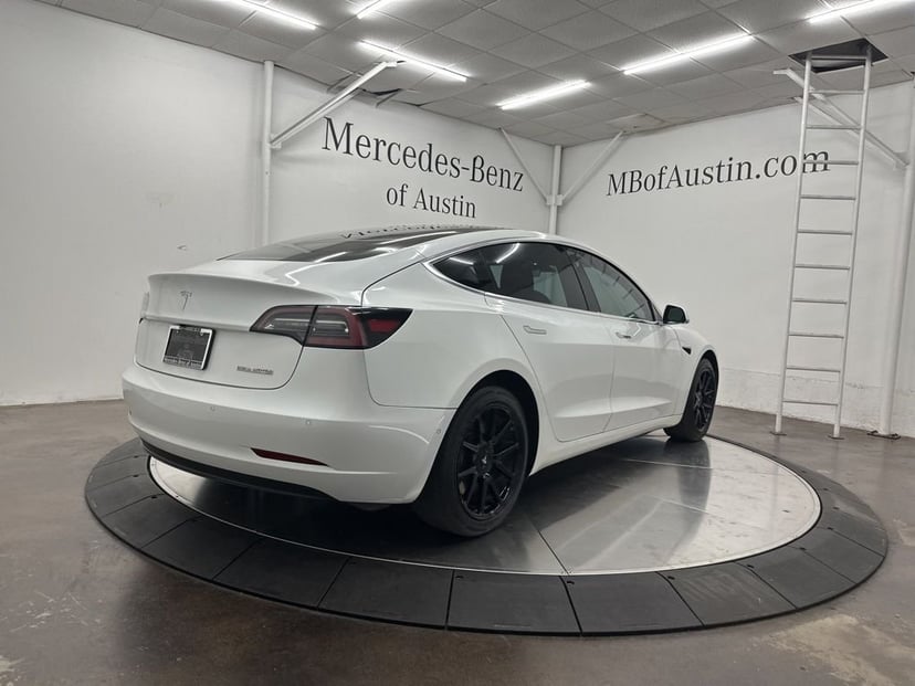 2019 Tesla Model 3 - Image 8