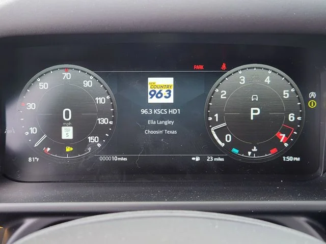 2026 Land Rover Defender 110 - Image 15