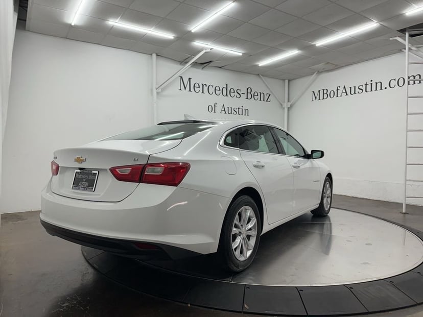 2023 Chevrolet Malibu - Image 7