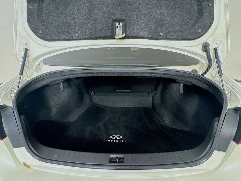 2017 INFINITI Q50 - Image 32