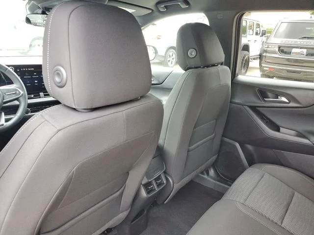 2025 Chevrolet Equinox - Image 20