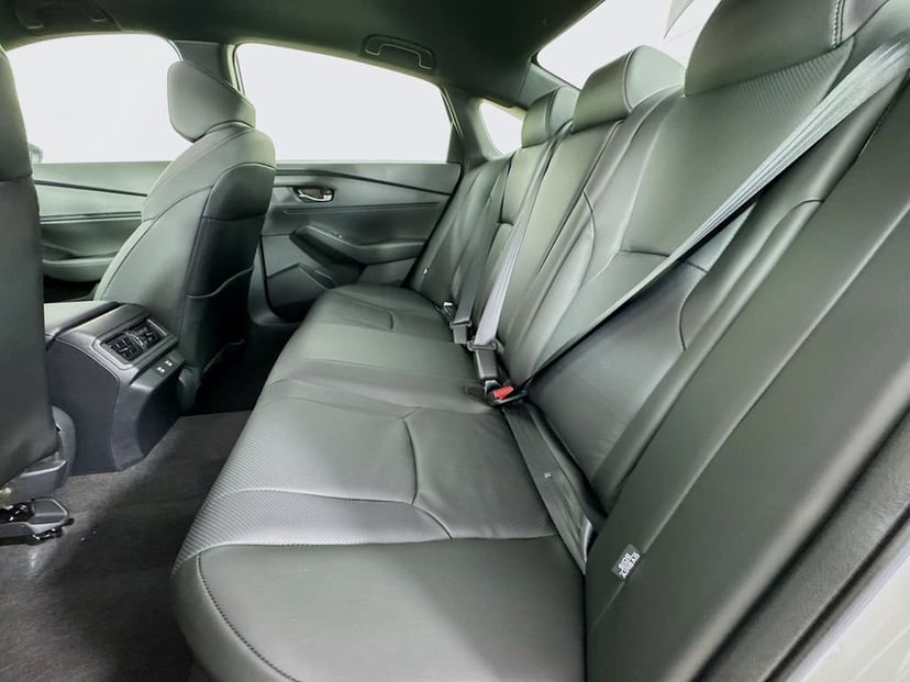 2026 Honda Accord Hybrid - Image 30