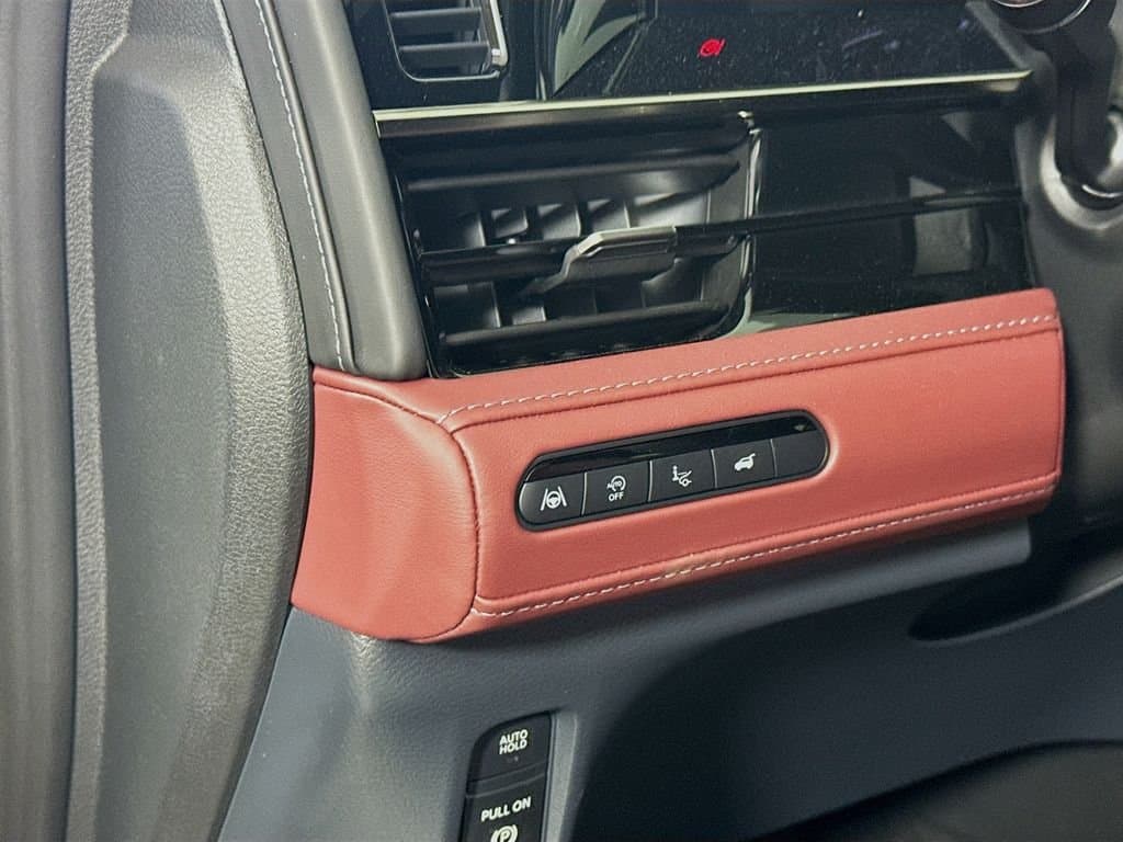 2026 INFINITI QX80 - Image 11