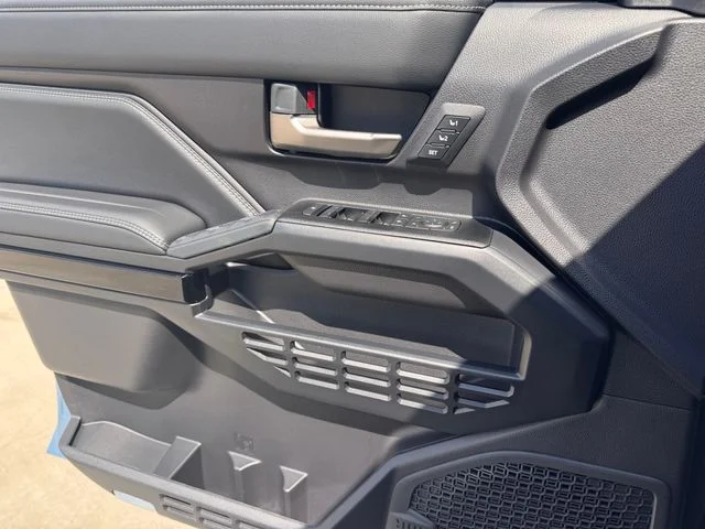 2026 Toyota 4Runner i-FORCE MAX - Image 17