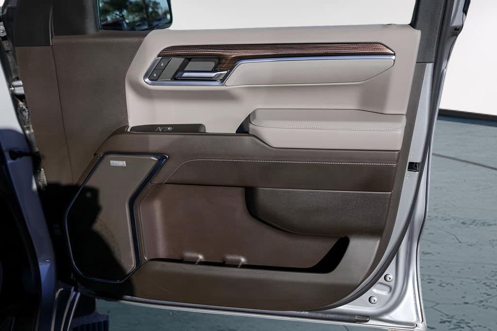 2023 Chevrolet Silverado 1500 - Image 31