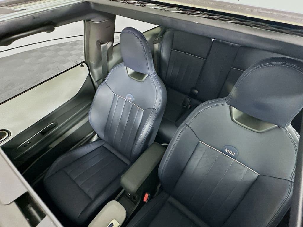 2025 MINI COOPER - Image 22