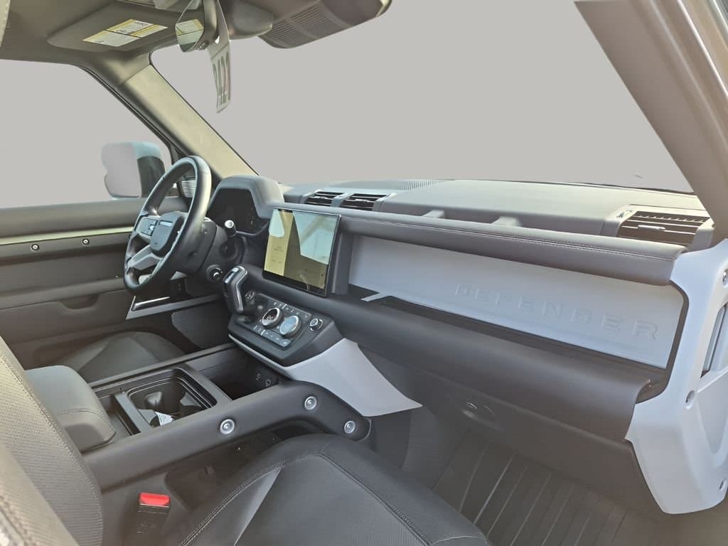 2024 Land Rover Defender 130 - Image 14