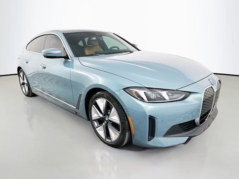 2025 BMW i4 - Image 1