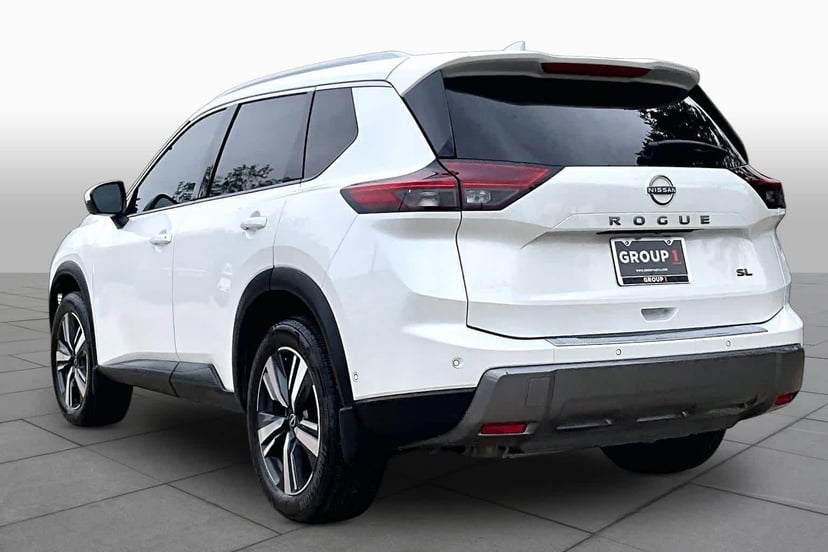 2024 Nissan Rogue - Image 12