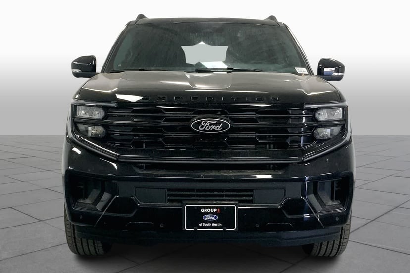2026 Ford Expedition - Image 3