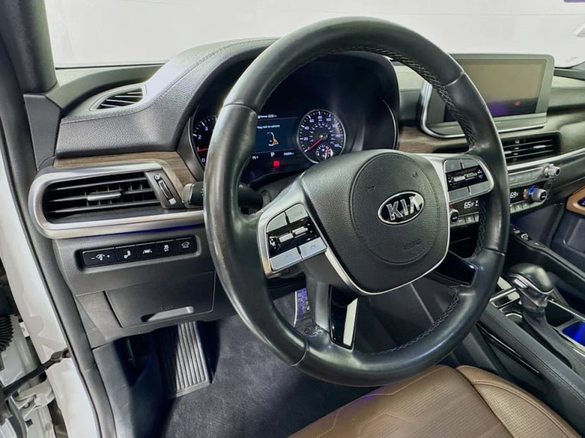 2020 Kia Telluride - Image 12