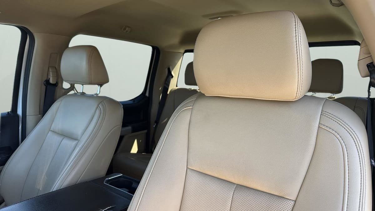 2021 Ford F-450SD - Image 10