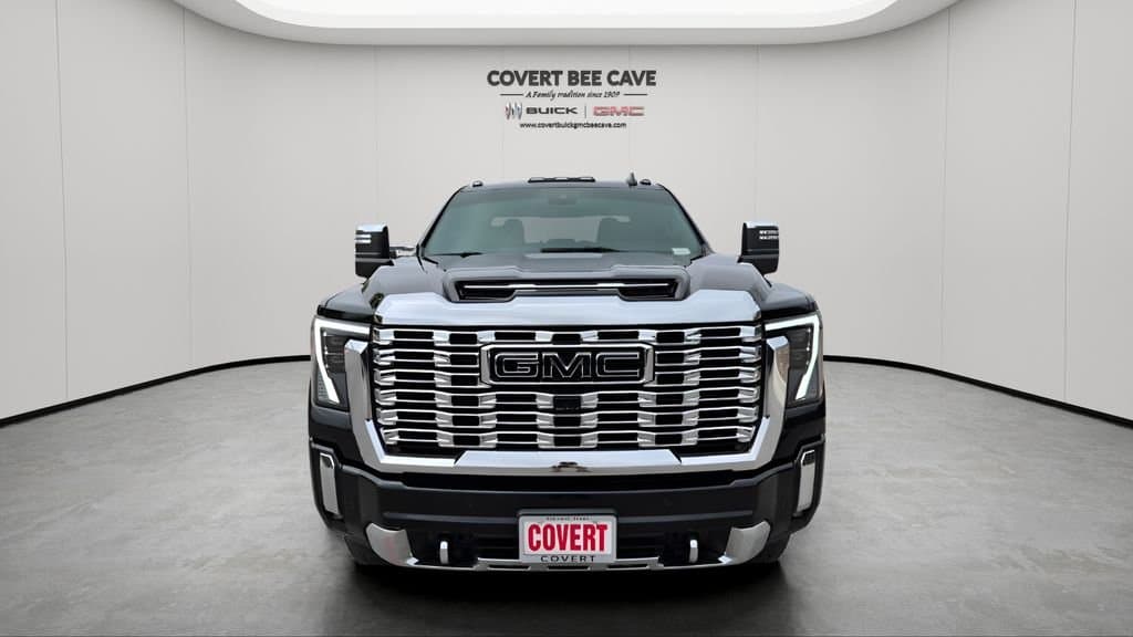 2024 GMC Sierra 2500HD - Image 2
