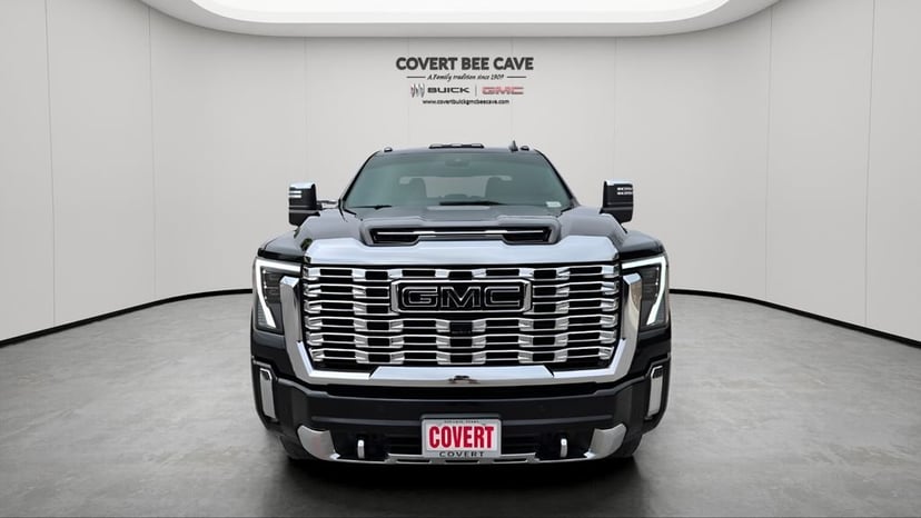2024 GMC Sierra 2500HD - Image 2
