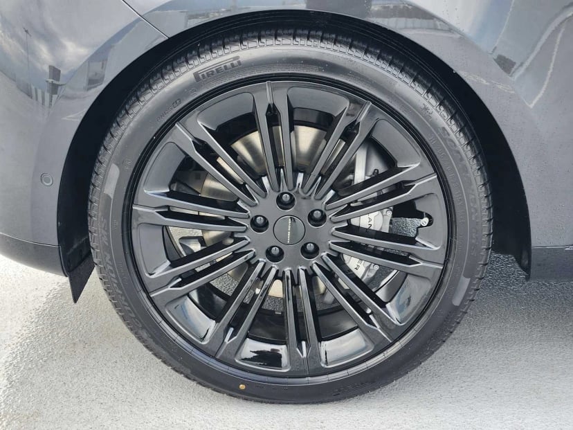 2026 LAND ROVER Range Rover - Image 9