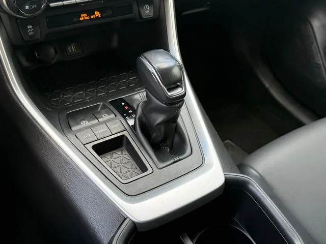 2023 Toyota RAV4 - Image 19